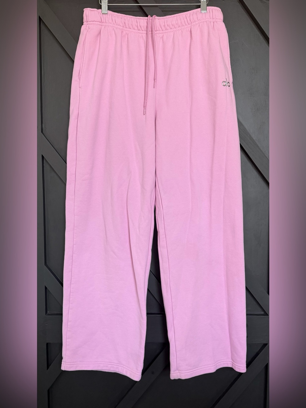 ALO Yoga Accolade Straight Leg Sweatpant in Candy Heart Pink, Size Large - Picture 4 of 10